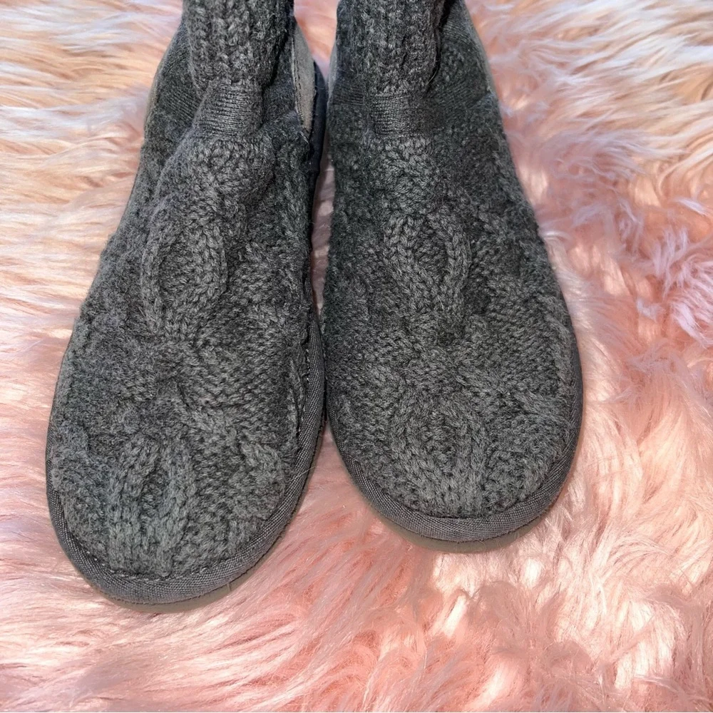 UGG Grey Button Sweater Foldable Warm Winter Boots